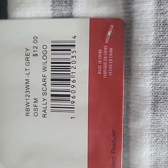 NWT Reebok Rally scarf - Picture 3 of 4